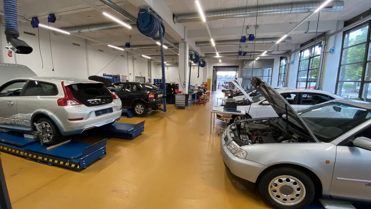 AGVS ÜK-Center Lenzburg
AGVS ÜK-Center Lenzburg