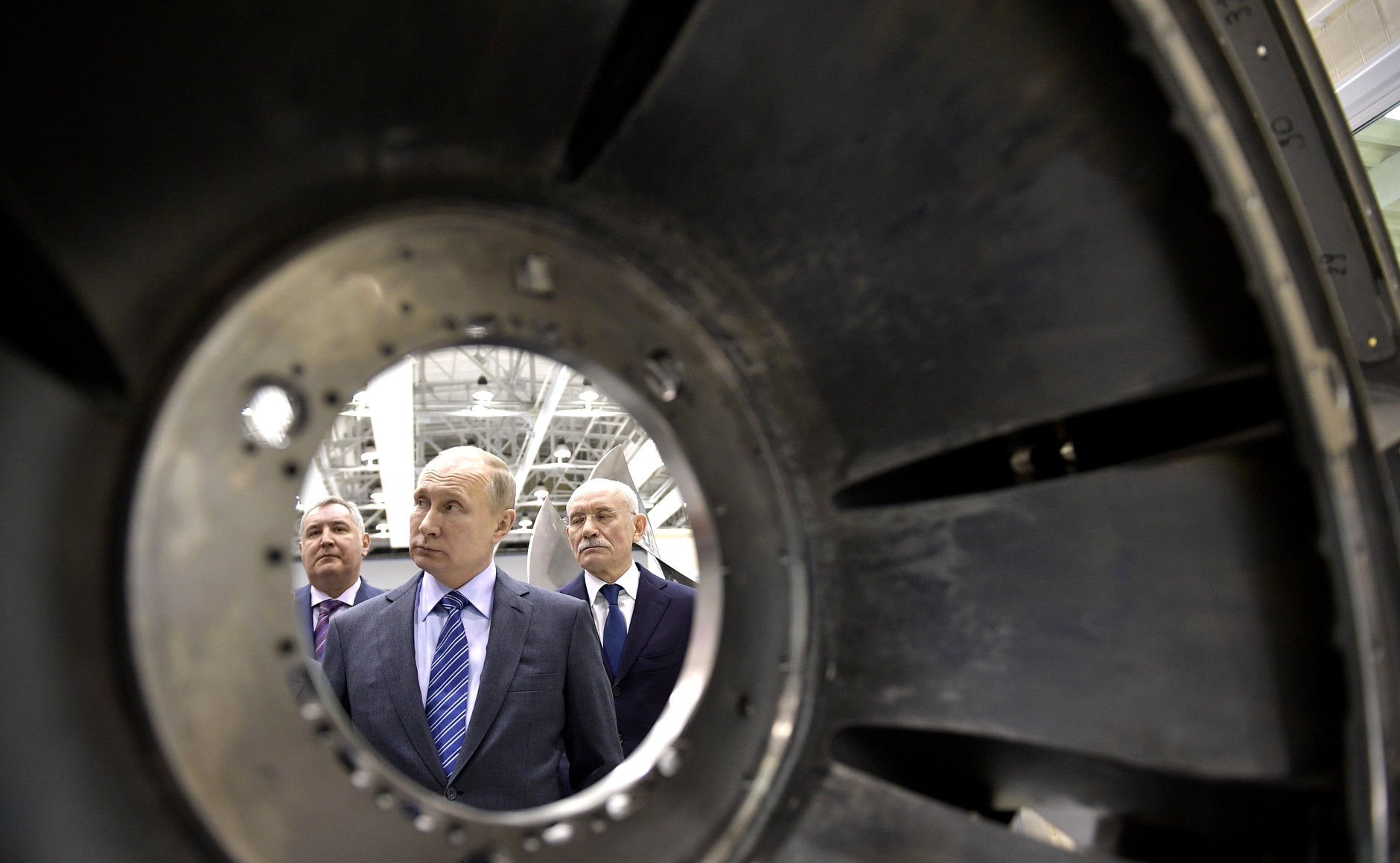 vladimir_putin_visited_the_ufa_engine_industrial_association_of_uec.jpg